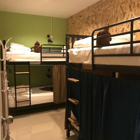 Baan Wararin Hostel Паттая Екстер'єр фото