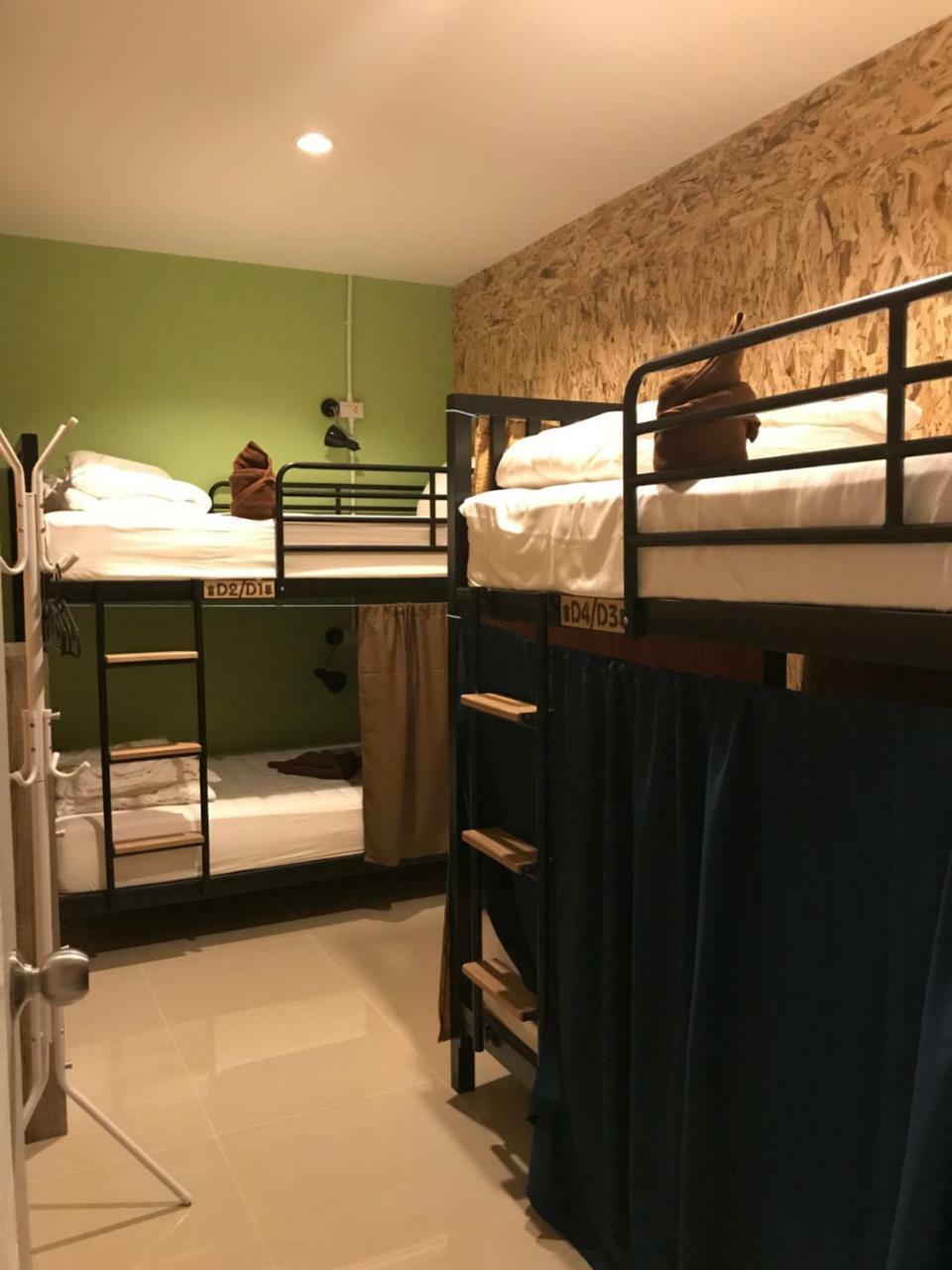 Baan Wararin Hostel Паттая Екстер'єр фото